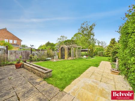 3 bedroom Semi-detached house for sale in Beeches Road, Chelmsford, CM1