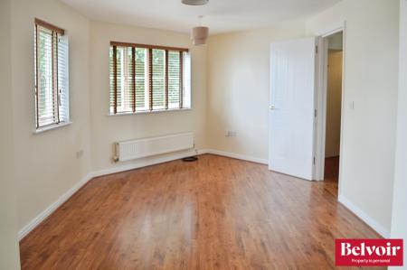 2 bedroom Flat to let in Waterson Vale, Moulsham Lodge, Chelmsford, Essex, CM2