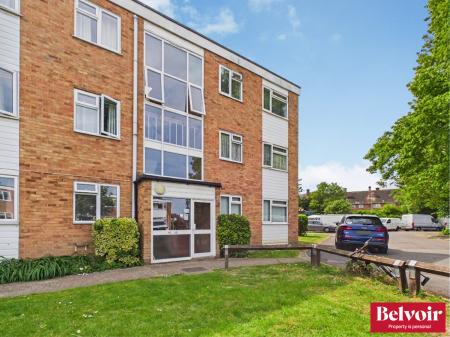 2 bedroom Flat for sale in Haig Court, Chelmsford, CM2