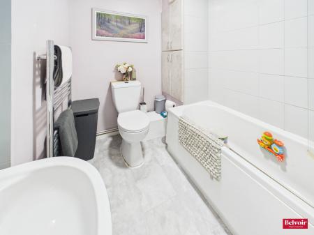 2 bedroom Flat for sale in Haig Court, Chelmsford, CM2