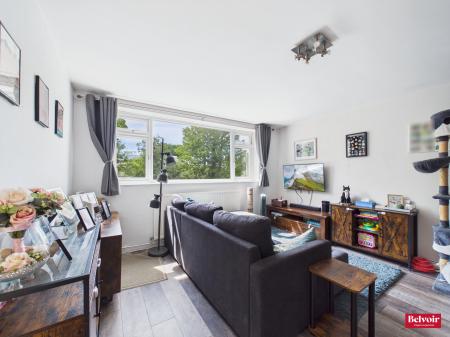 2 bedroom Flat for sale in Haig Court, Chelmsford, CM2