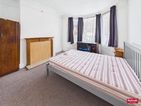 3 bedroom Semi-detached house for sale in Hill Road, Chelmsford, Essex, CM2