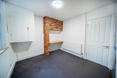 2 bedroom Terraced House to let in Townfield Street, City Centre, Chelmsford, Essex, CM1