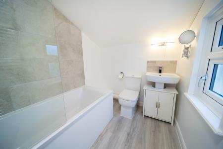 2 bedroom Terraced House to let in Townfield Street, City Centre, Chelmsford, Essex, CM1