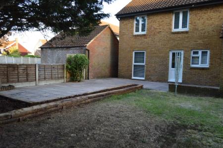 4 bedroom Detached house to let in Barlows Reach, Chelmer Village, Chelmsford, Essex, CM2