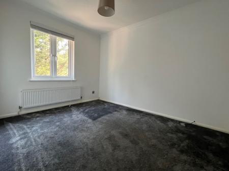 4 bedroom Detached house to let in Barlows Reach, Chelmer Village, Chelmsford, Essex, CM2