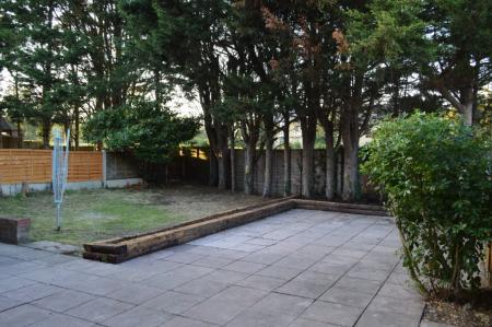4 bedroom Detached house to let in Barlows Reach, Chelmer Village, Chelmsford, Essex, CM2