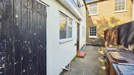 3 bedroom Terraced House to let in Baddow Road, Essex, Chelmsford, CM2