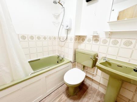 0 bedroom Flat to let in Tugby Place, Newlands Spring, Chelmsford, Essex, CM1