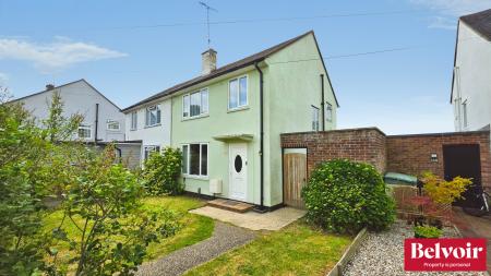 3 bedroom Semi-detached house to let in Avon Road, Chelmsford, Essex, CM1