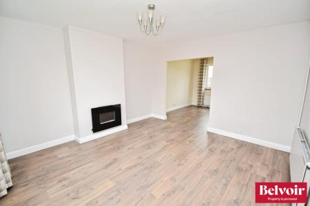 3 bedroom Semi-detached house to let in Avon Road, Chelmsford, Essex, CM1