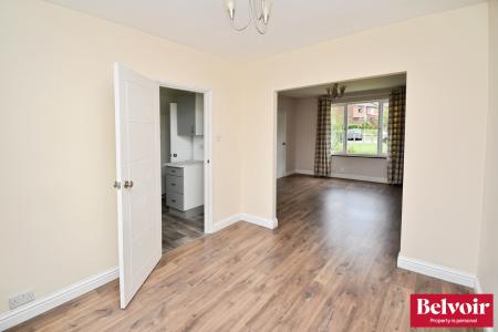 3 bedroom Semi-detached house to let in Avon Road, Chelmsford, Essex, CM1