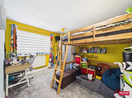2 bedroom Flat for sale in Byron Road, Chelmsford, CM2