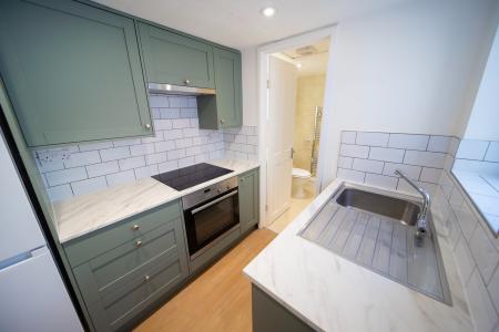 2 bedroom Terraced House to let in Roman Road, Old Moulsham, Chelmsford, Essex, CM2
