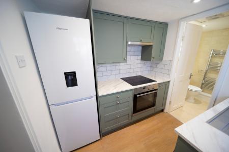 2 bedroom Terraced House to let in Roman Road, Old Moulsham, Chelmsford, Essex, CM2