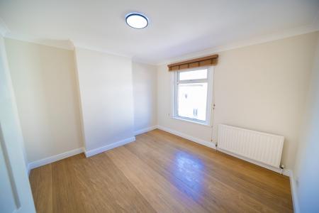 2 bedroom Terraced House to let in Roman Road, Old Moulsham, Chelmsford, Essex, CM2