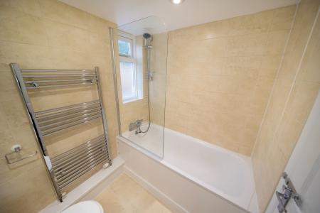 2 bedroom Terraced House to let in Roman Road, Old Moulsham, Chelmsford, Essex, CM2