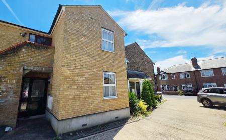 Alma Drive, City Centre, Chelmsford, Essex, CM1