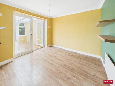 3 bedroom Terraced House for sale in Meadgate Avenue, Great Baddow, Chelmsford, Essex, CM2
