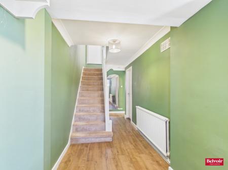 3 bedroom Terraced House for sale in Meadgate Avenue, Great Baddow, Chelmsford, Essex, CM2