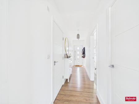2 bedroom Flat for sale in Baddow Road, Chelmsford, Essex, CM2