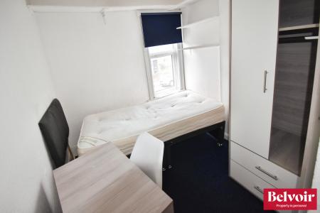 4 bedroom Terraced House to let in Bishop Road, City Centre, Chelmsford, Essex, CM1