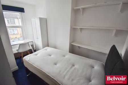 4 bedroom Terraced House to let in Bishop Road, City Centre, Chelmsford, Essex, CM1