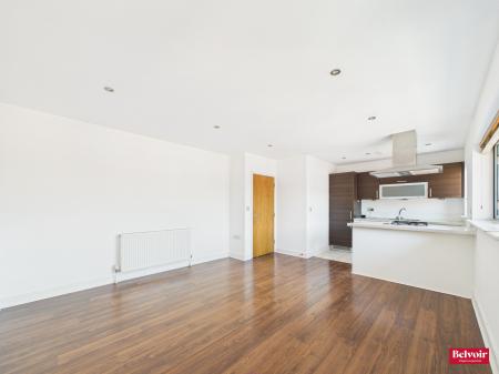 2 bedroom Flat for sale in Bond Street, City Centre, Chelmsford, Essex, CM1