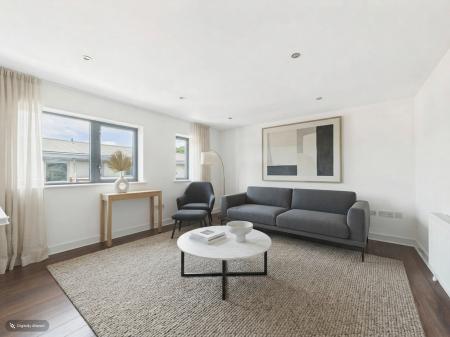 2 bedroom Flat for sale in Bond Street, City Centre, Chelmsford, Essex, CM1