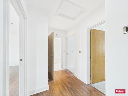 2 bedroom Flat for sale in Bond Street, City Centre, Chelmsford, Essex, CM1