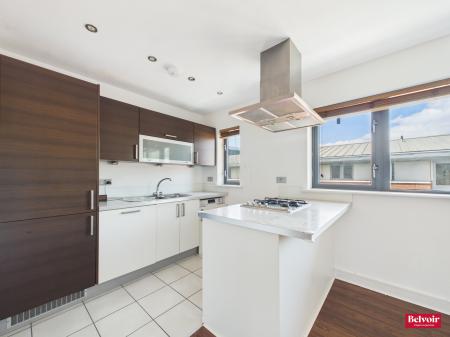 2 bedroom Flat for sale in Bond Street, City Centre, Chelmsford, Essex, CM1