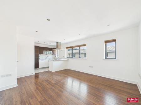 2 bedroom Flat for sale in Bond Street, City Centre, Chelmsford, Essex, CM1
