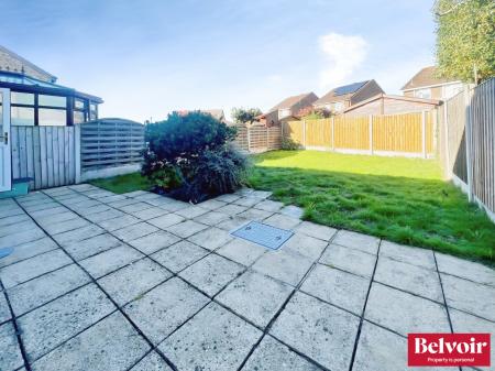 2 bedroom Semi-detached house to let in Bouchers Mead, Springfield, Chelmsford, Essex, CM1