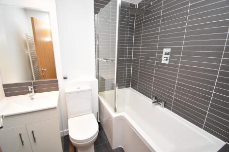 2 bedroom Flat to let in Maldon Road, Danbury, Chelmsford, Essex, CM3