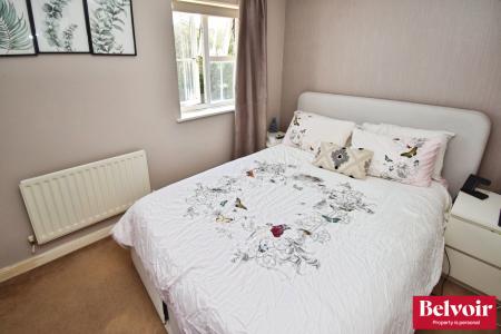 3 bedroom Semi-detached house to let in Samuel Manor, Chelmer Village, Chelmsford, Essex, CM2