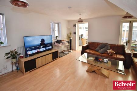 3 bedroom Semi-detached house to let in Samuel Manor, Chelmer Village, Chelmsford, Essex, CM2