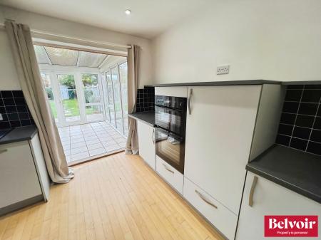 2 bedroom Terraced House to let in Ramshaw Drive, Chelmer Village, Chelmsford, Essex, CM2