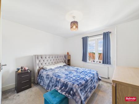 2 bedroom Flat for sale in Cloughton Avenue, Braintree, Essex, CM7