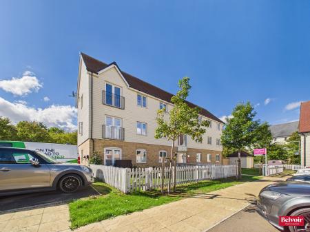 2 bedroom Flat for sale in Cloughton Avenue, Braintree, Essex, CM7