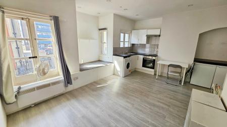 0 bedroom Studio flat to let in Duke Street, City Centre, Chelmsford, Essex, CM1