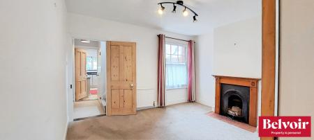 3 bedroom Terraced House to let in South Primrose Hill, City Centre, Chelmsford, Essex, CM1