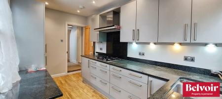 3 bedroom Terraced House to let in South Primrose Hill, City Centre, Chelmsford, Essex, CM1