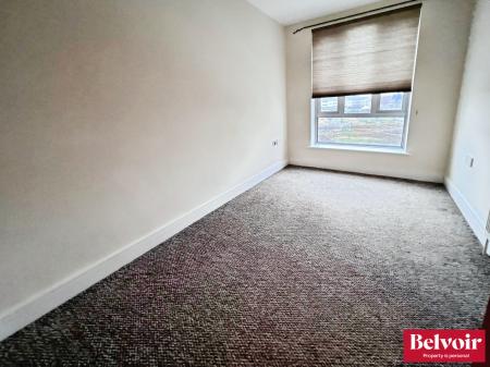 2 bedroom Flat to let in Hill Road South, Chelmsford, Essex, CM2
