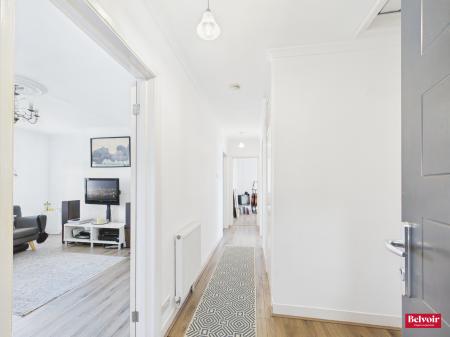 2 bedroom Flat for sale in Upper Bridge Road, Old Moulsham, Chelmsford, Essex, CM2
