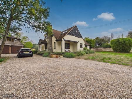 Main Road, Danbury, Essex, CM3