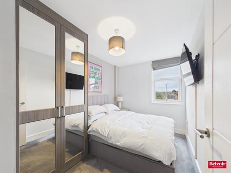 1 bedroom Flat for sale in Baddow Road, Chelmsford, CM2