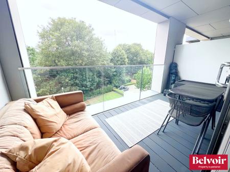 2 bedroom Flat to let in Watson Heights, City Centre, Chelmsford, Essex, CM1