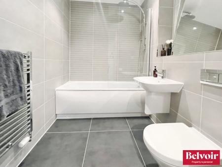 2 bedroom Flat to let in Watson Heights, City Centre, Chelmsford, Essex, CM1