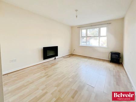1 bedroom Flat to let in Stapleford Close, Chelmsford, Essex, CM2