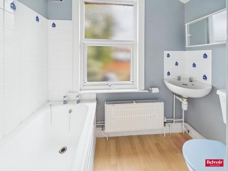 2 bedroom Terraced House for sale in Navigation Road, Chelmsford, Essex, CM2